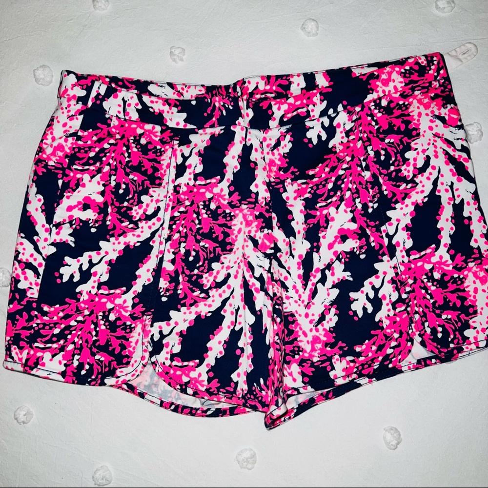 Lilly Pulitzer Stretch Hazelle Shorts - Size 8